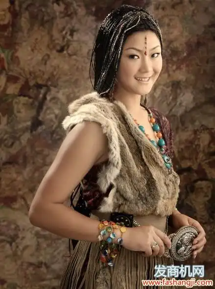 降央卓玛简介,歌手降央卓玛照片及个人简介_值轻网