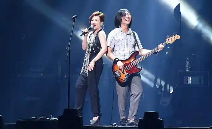 梁静茹和玛莎同台两个人当年分手谁犯错谁心虚