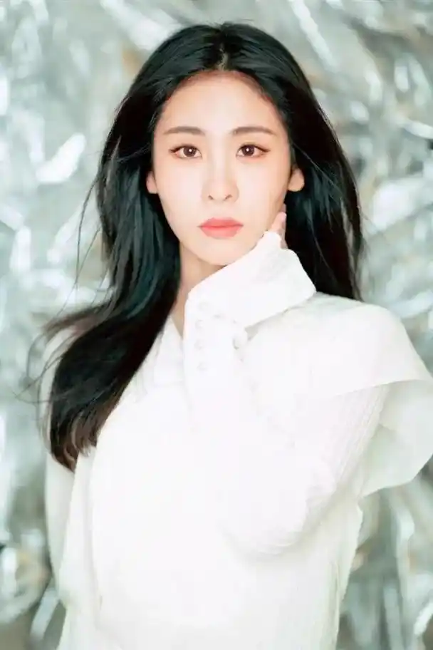 花心/张碧晨怎样的经历能把花心唱的撕心裂肺,听者也会心痛. - 抖音