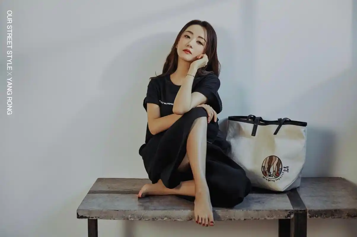 杨蓉 光jio丫 杂志大片[爱你] 676767