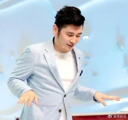 孙俪最优秀的前男友颜值不输邓超年纪轻轻便事业有成