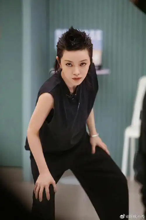 郭采洁肌肉线条#郭采洁身材真的是一绝啊,这完美的肌肉线条谁看了不