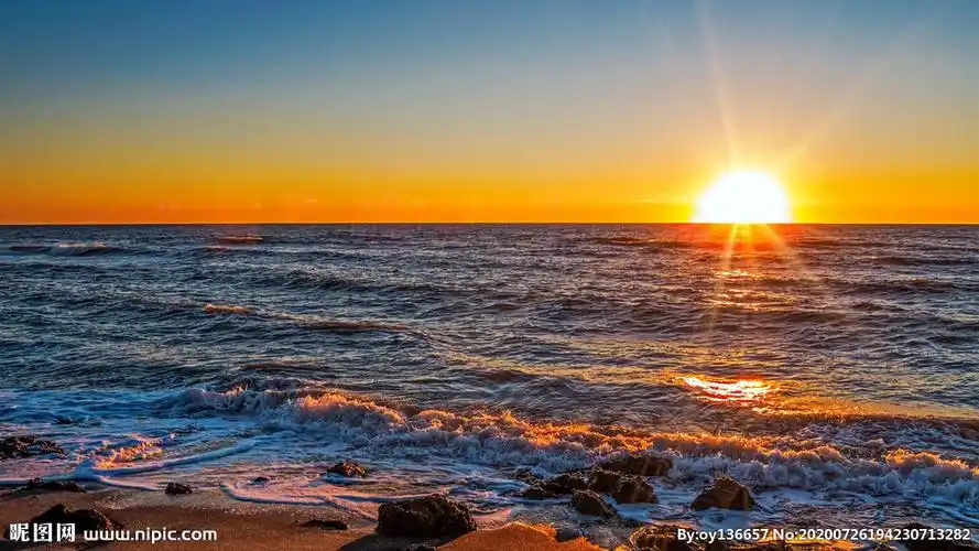 海边日出图片