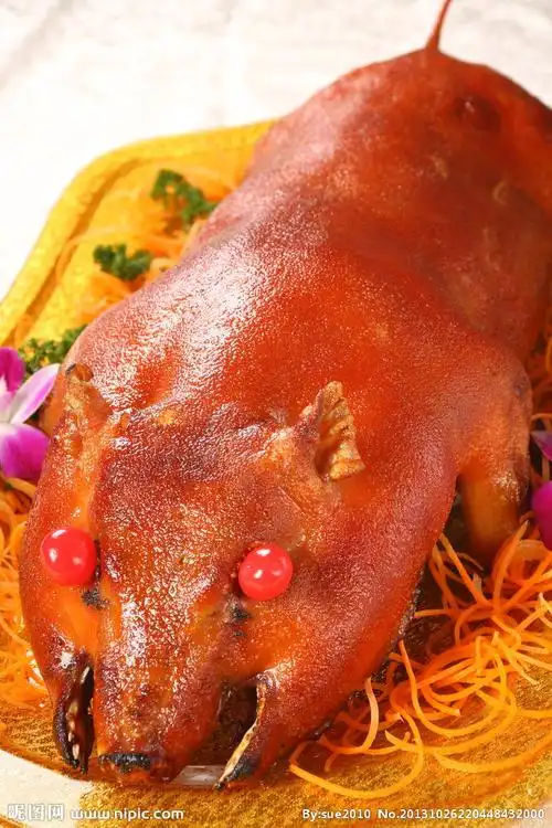 教育培训 >正文      于是他们便在回学习烧乳猪的同时,对制作配方也