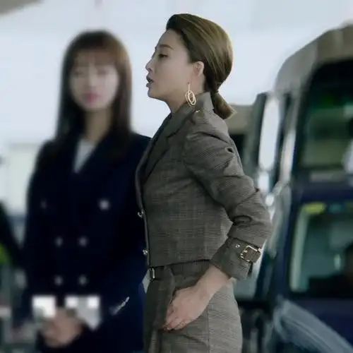 欧洲正青春桃林睿同款衣服春季短款西装外套小西西装