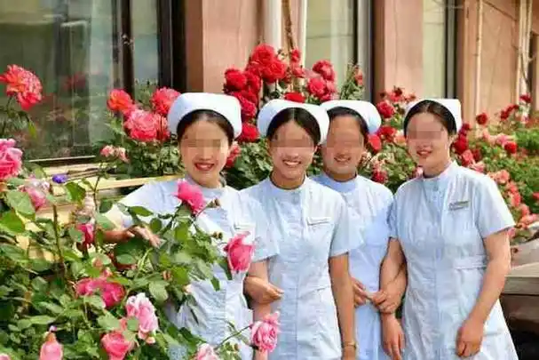 都说娶妻别娶护士我偏不信直到深夜值班看到闲置病房的一幕