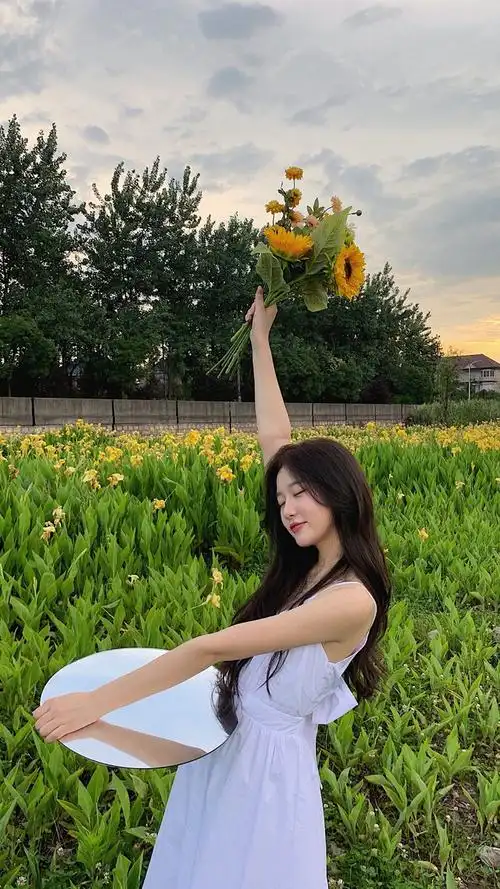 原创最火清纯美女超清4k壁纸