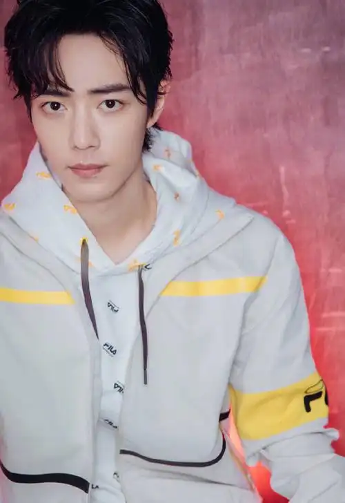 肖战银发造型##肖战 芭莎封面