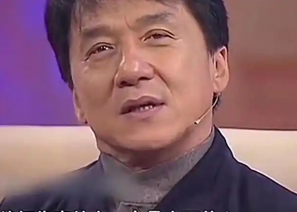 一代英雄就此落幕70岁成龙老到不敢认成功背后的付出太大