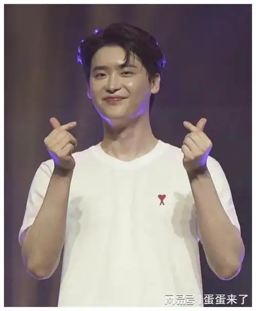 韩国|整容|模特|李钟奭|女明星_网易订阅