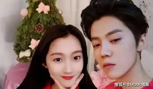 鹿晗关晓彤聚餐被拍,女方背十几万包包气场强大,力破分手传闻_恋情