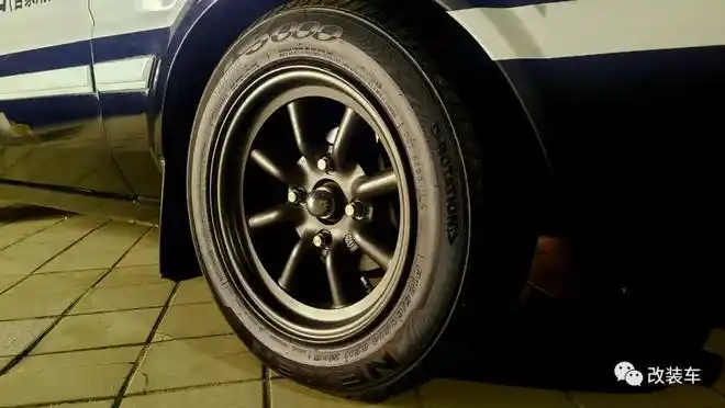 想要改出jdm风格改哥为你盘点头文字d中的那些jdm轮毂