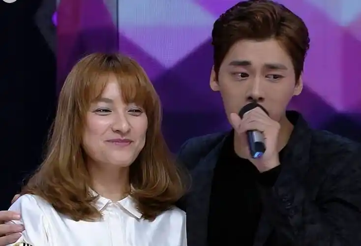 被封杀1年后的李易峰:低调,憔悴,仍有粉丝相护_李沁_吴昕_因为