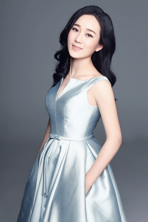 关于龙梅子的爱情专属权龙梅子群星演唱会门票9月14日1500开抢了