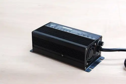 电动车充电器 锂电池充电器 电池充电器 蓄电池充电器 叉车充电器 60v