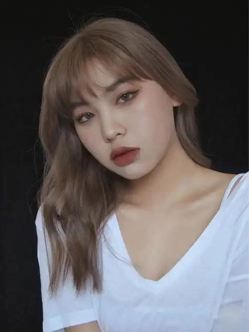 2021别再染奶茶色,这5款让黄皮相见恨晚的发色,素颜都显白