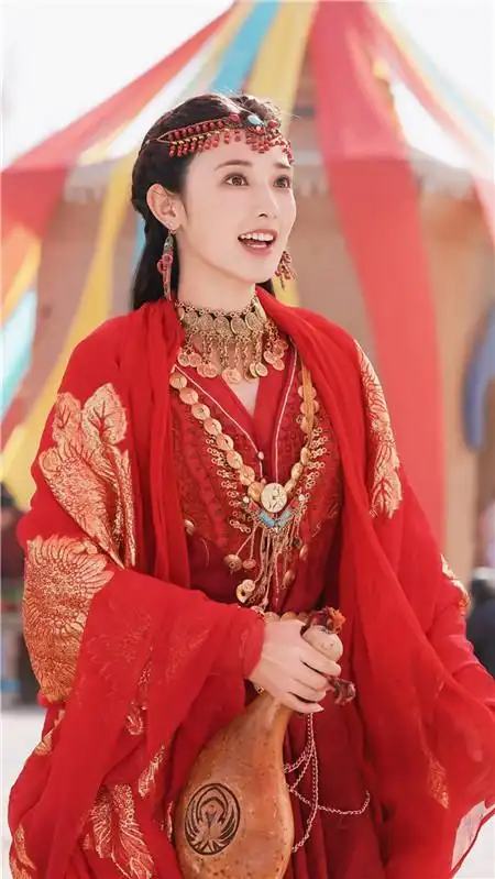 东宫女主彭小苒红衣高清剧照_明星-发簪网