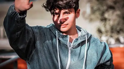 男神图片壁纸由晓晓编辑整理,是 明星图片中的原创作品,发表于2020-12