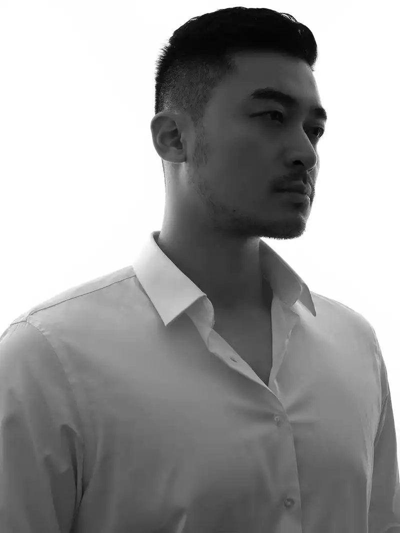 这组算禁欲系男主么?男士黑白写真 #黑白系 #西装杀 #拍出 - 抖音