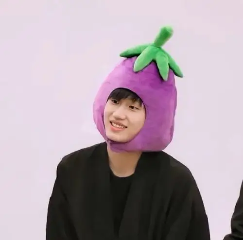 ak刘彰 | 头像&表情包 今晚吃鱼. 来自中转快乐 - 微博