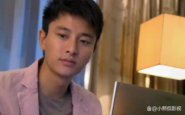 《最美的时光》是一部以现代都市为背景的电视剧,讲述了苏曼和宋翊这