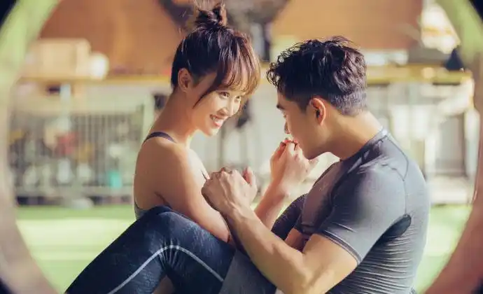 蓝盈莹的男朋友曹骏公开认爱感情升温被传好事将近