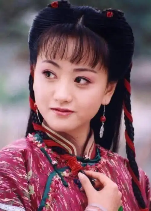 杨蓉出道至今不温不火不傍富豪不花心她到底在追求什么