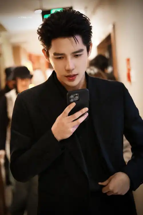 青年演员王安宇##王安宇神隐