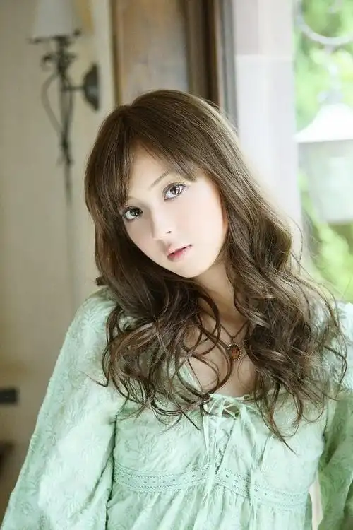 触摸美女动态壁纸