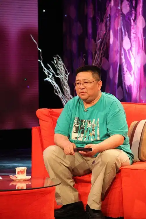 "狄仁杰"梁冠华:国家一级男演员,娶女导演恩爱31年零绯闻