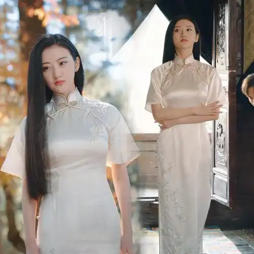 司藤白英景甜同款复古重工珍珠披肩立领修身显瘦中长款旗袍女春夏