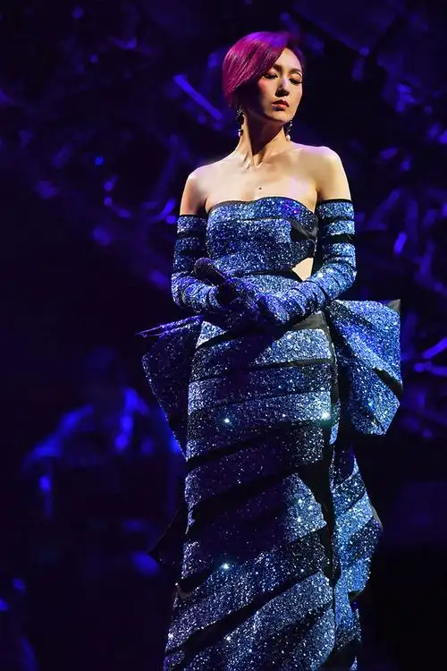 杨千嬅巡回演唱会官宣