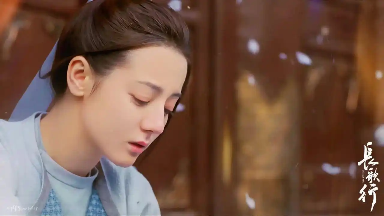 来自迪丽热巴粉丝的表白卡:长歌行一定行!