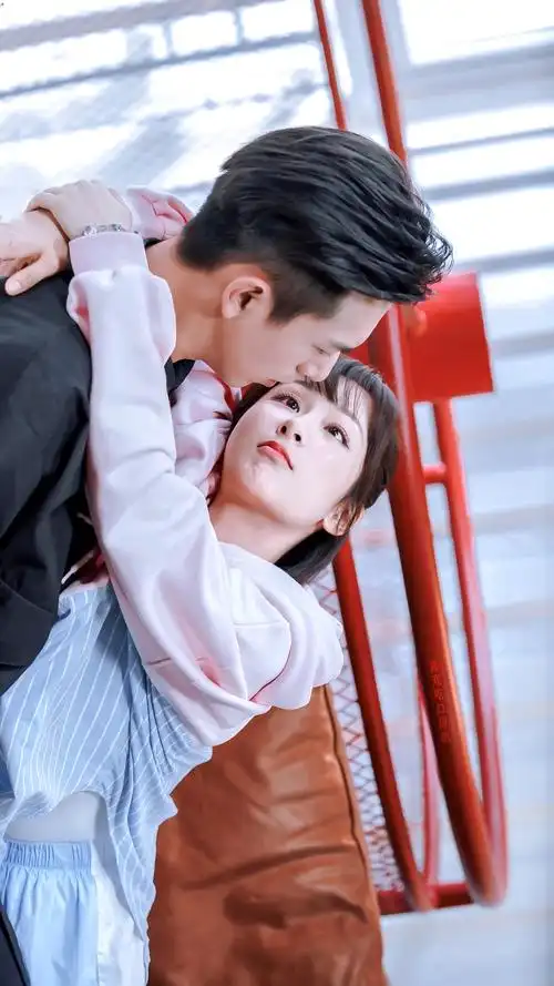 亲爱的热爱的 李现 杨紫 童颜夫妇