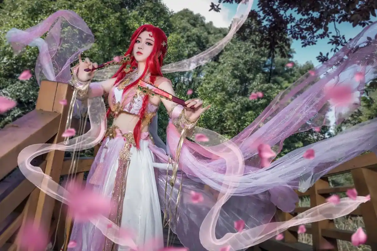 cos #七秀 #剑网3 #剑网三 #剑网三cos 你的座 - 抖音