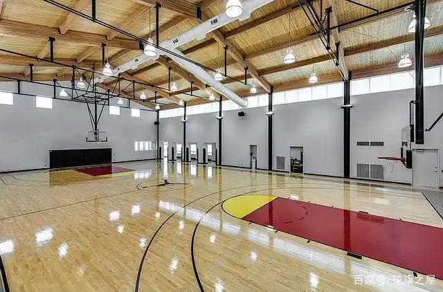 nba之神迈克尔.乔丹的芝加哥亿元豪宅,30000平米带球场
