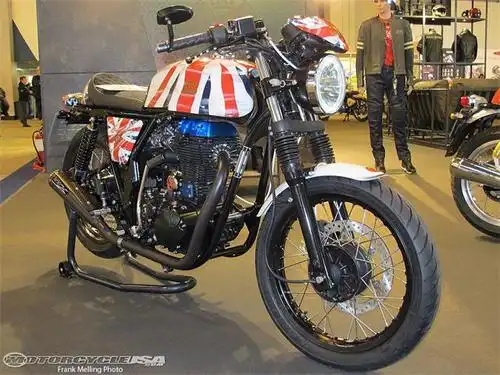 英国的皇家恩菲尔德(royal enfield)品牌生产的bullet"子弹"系列摩托
