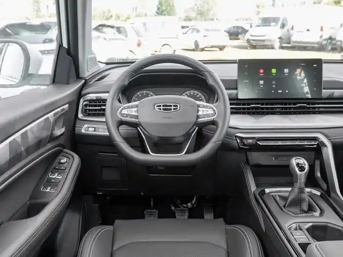 吉利汽车 远景x6 2021款 pro 1.4t 手动豪华型