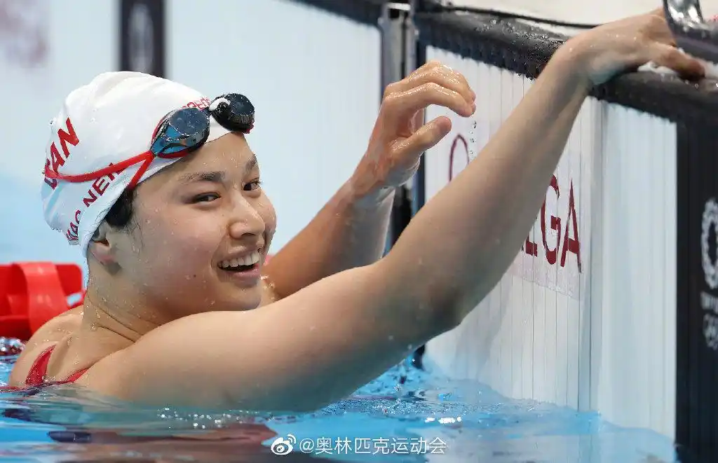 尽管本届短池游泳世锦赛的女子mvp颁给了中国香港名将何诗蓓,但加拿大
