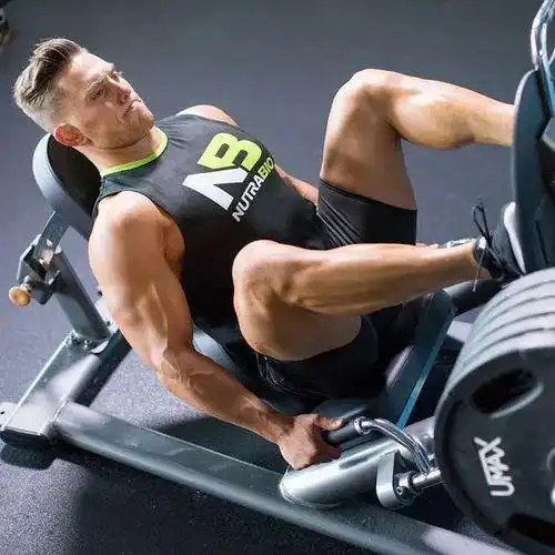 男生健身多年都不见练腿,身材能够去到何种程度,健身终点还是它