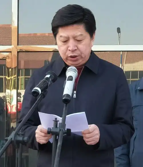 市长董学忠宣布:遵化市生态环境深度整治城区房屋征收集中拆除行动