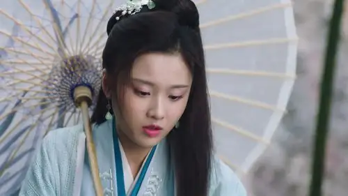 要不怎么说容婳@张慧雯wen 招人喜欢呢~偷偷跑到后山为林敬种赤华