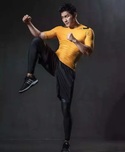 李晨1分钟16个引体向上,大黑牛的力量果然不是吹的