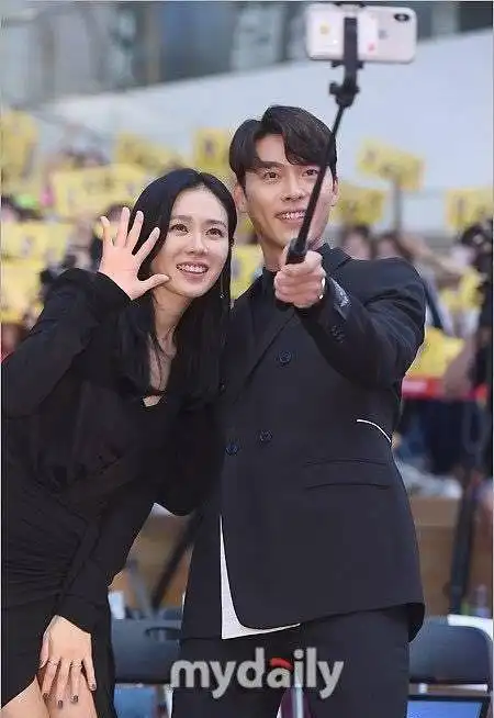 玄彬和孙艺珍被偶遇疑同居女友都很靓和姜素拉分手因为忙