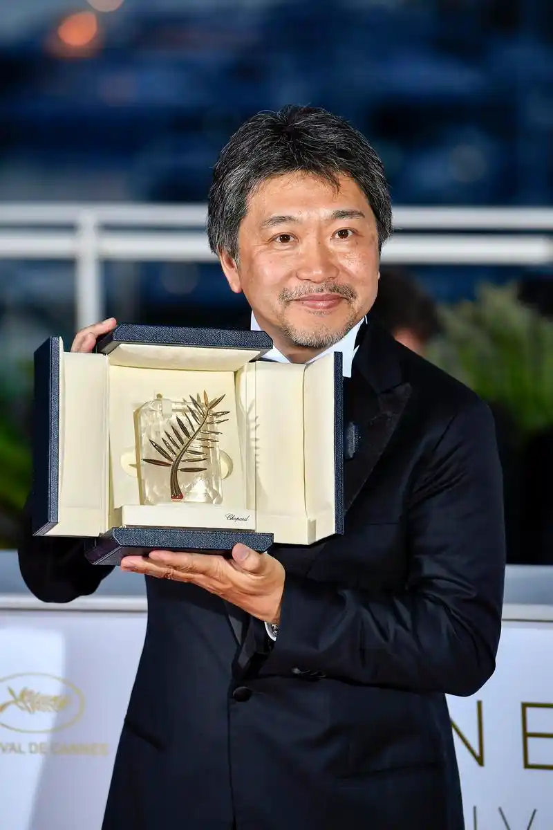 《小偷家族》斩获戛纳国际电影节最佳影片金棕榈奖(2)