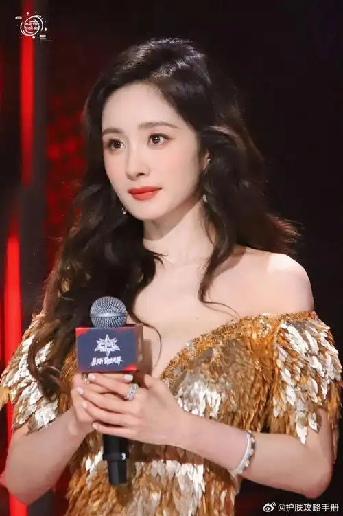 杨幂96金羽衣星儿在场要晕倒|杨幂_新浪新闻