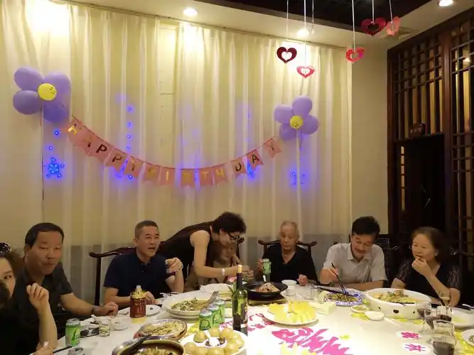 林萍妈妈的78岁的生日宴2018.10.27(湖南人餐厅)