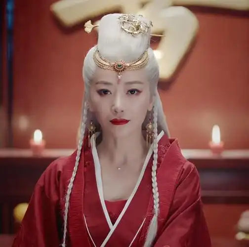 喜丧鬼两个小辫子