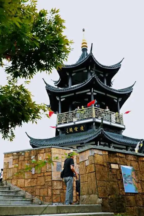 徒步苏南第一峰宜兴黄塔顶