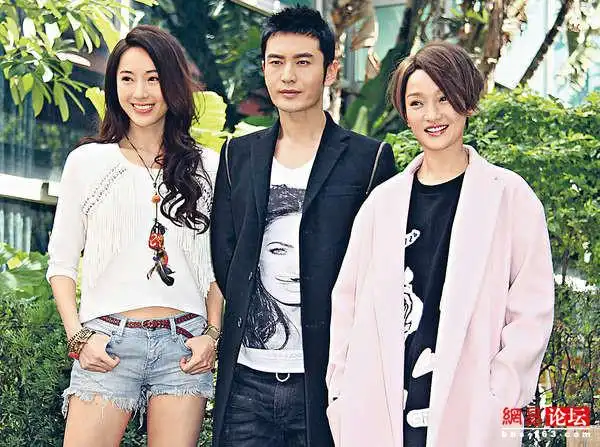 隋棠(左),黄晓明及周迅目前正赶拍新片.